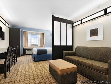 Motel Microtel And 3*